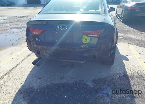 2017 Audi A3 2.0T Premium z USA, uszkodzony, nr VIN WAUAUGFF6H1044312